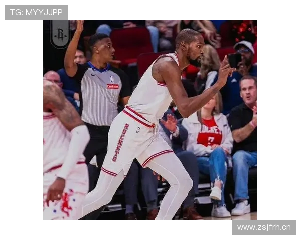 以阿门近4战场均20点5分7篮板4点8助攻命中率63彰显全能领袖风采